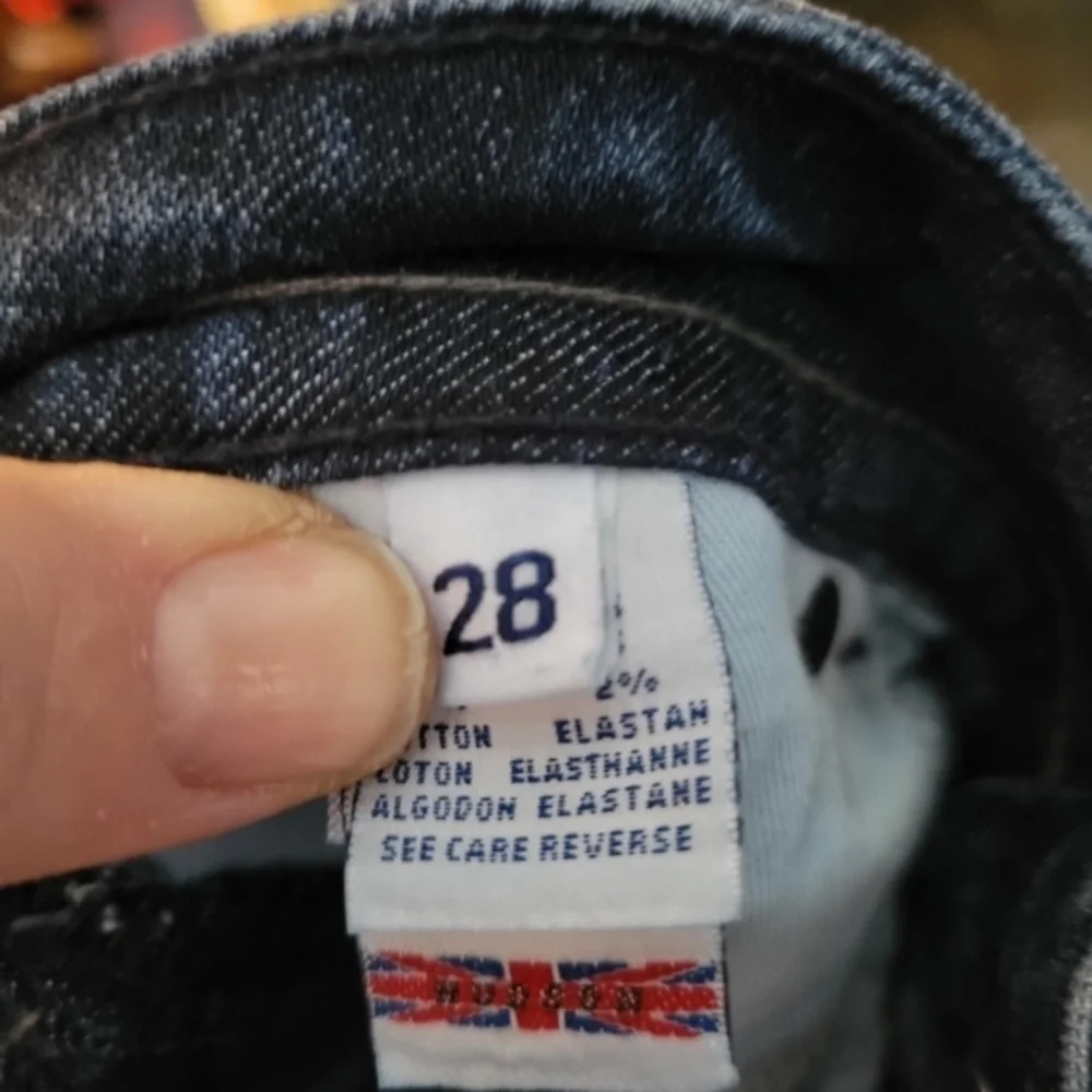 Hudson jeans size 28 distressed‎ blue jeans